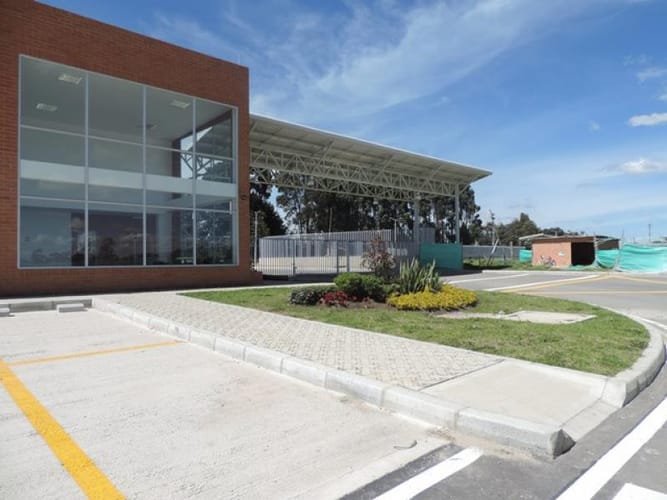 Bodega en arriendo en Siberia, Cota, 2000 m² · foto 2 de 24