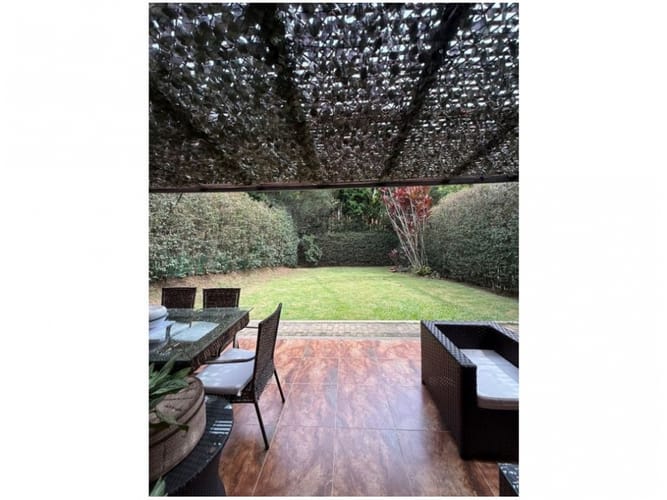 Casa de 3 alcobas en venta en Loma Benedictinos, Envigado, 260 m² · foto 9 de 17