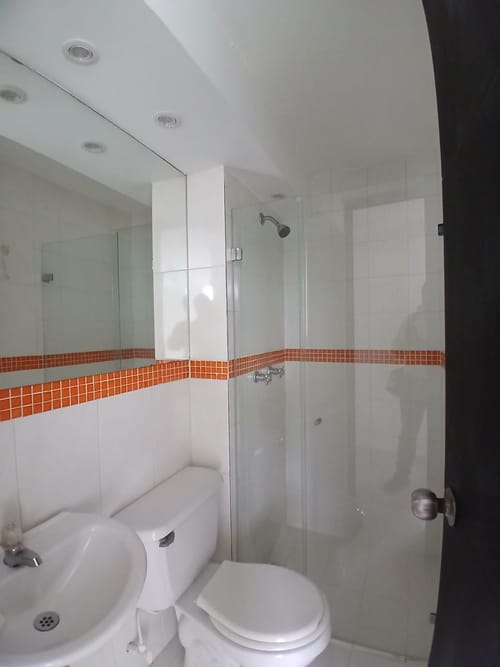 Apartamento de 2 alcobas en arriendo en La Ferreria, Medellín, 63 m² · foto 6 de 16