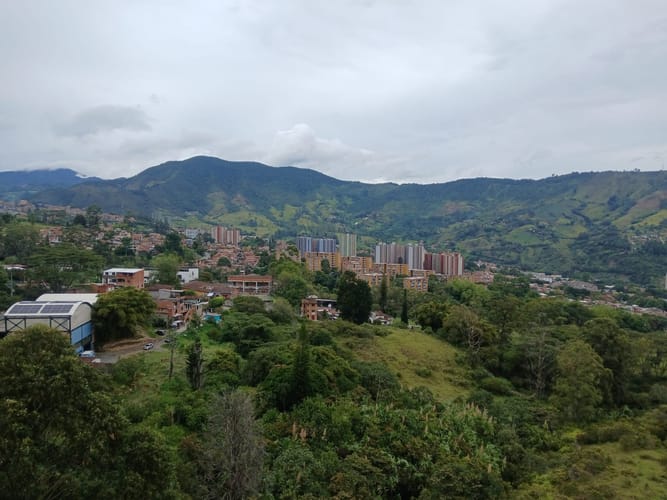 Apartamento de 2 alcobas en arriendo en La Ferreria, Medellín, 63 m² · foto 7 de 16