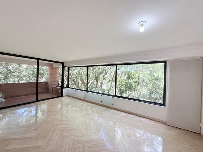 Apartamento de 3 alcobas en arriendo en Las Lomas, Medellín, 148 m² · foto 8 de 19