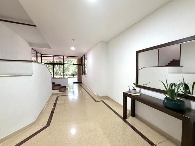 Apartamento de 3 alcobas en arriendo en Las Lomas, Medellín, 148 m² · foto 12 de 19