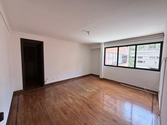 Apartamento de 3 alcobas en arriendo en Las Lomas, Medellín, 148 m² · foto 16 de 19
