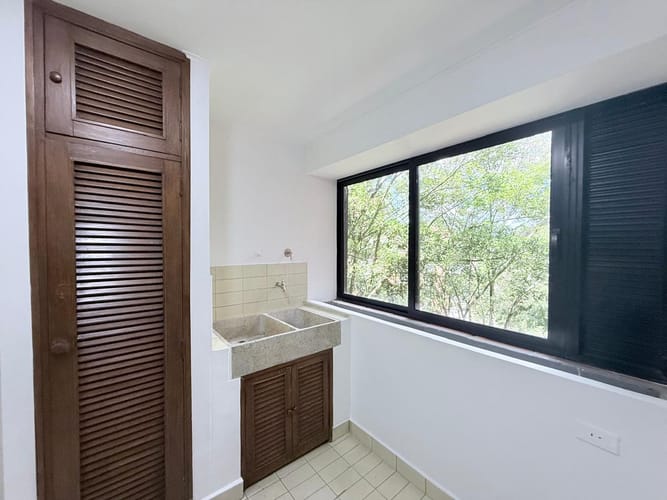 Apartamento de 3 alcobas en arriendo en Las Lomas, Medellín, 148 m² · foto 19 de 19