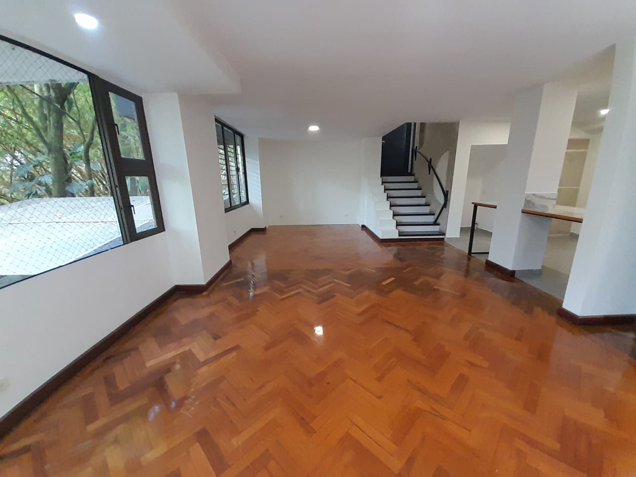 1BR Apartment in El tesoro (70 m²) - 4