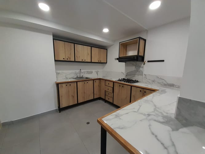 Apartaestudio en arriendo en El Tesoro, Medellín, 70 m² · foto 8 de 16