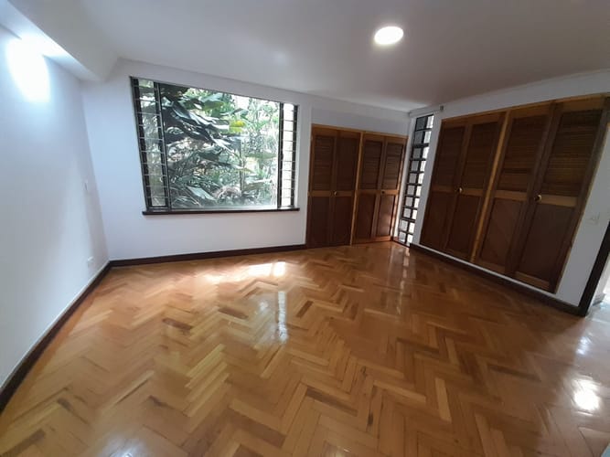 Apartaestudio en arriendo en El Tesoro, Medellín, 70 m² · foto 12 de 16