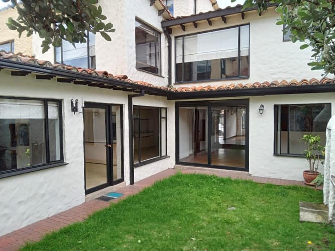 Casa en venta en Iberia, Bogotá · foto 3 de 24