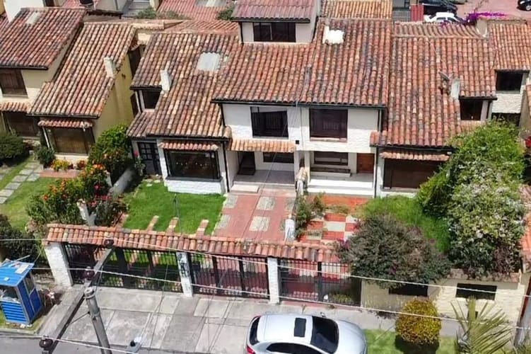 Casa en venta en Iberia, Bogotá · foto 4 de 24