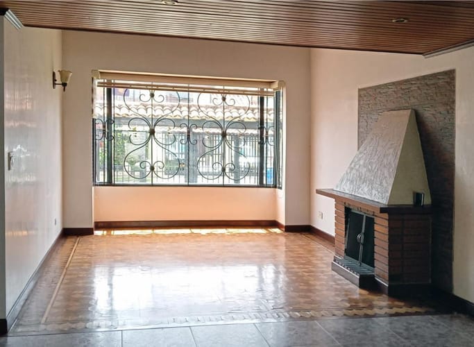 Casa en venta en Iberia, Bogotá · foto 7 de 24