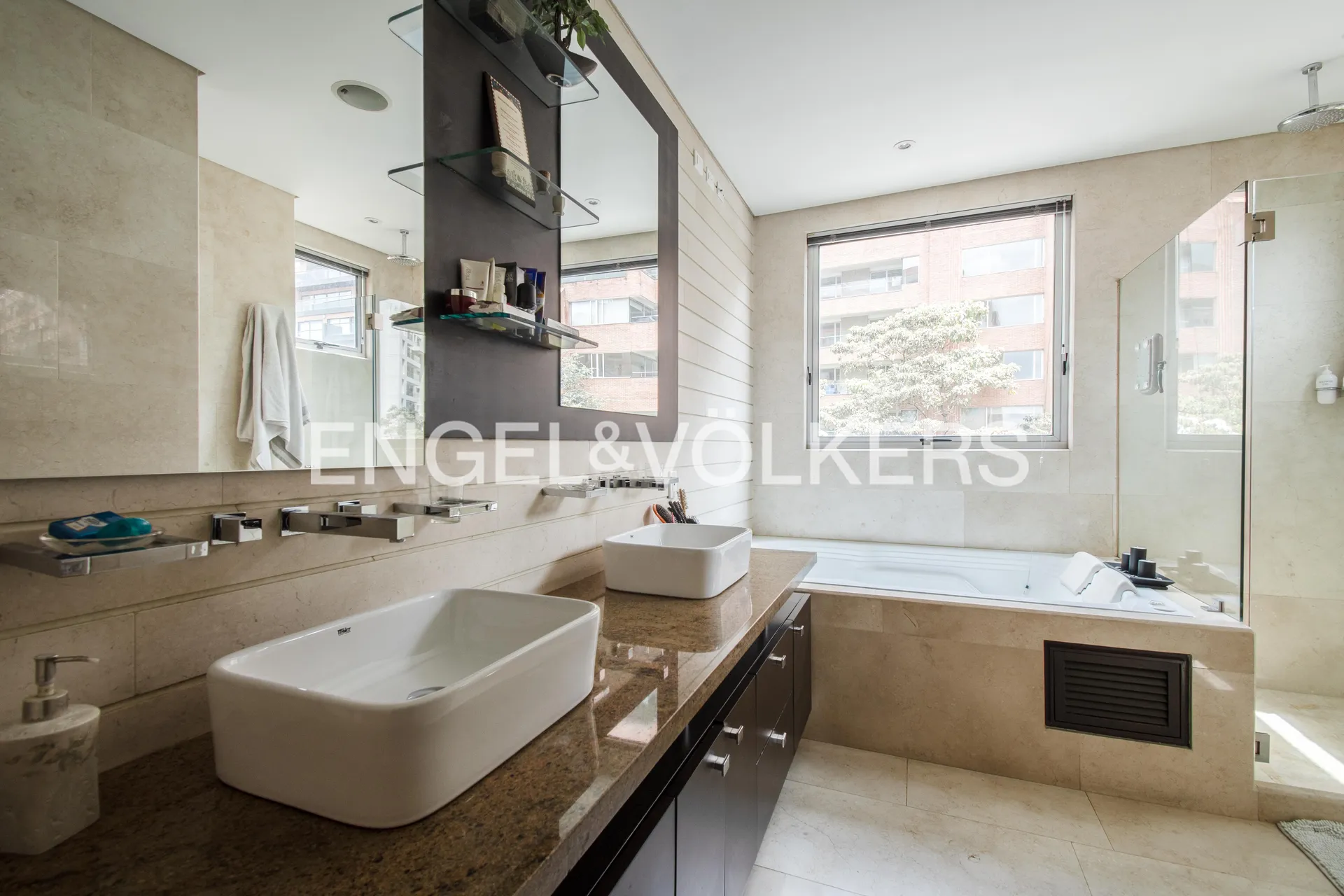 Apartamento en venta en Los Rosales, Bogotá · foto 11 de 20