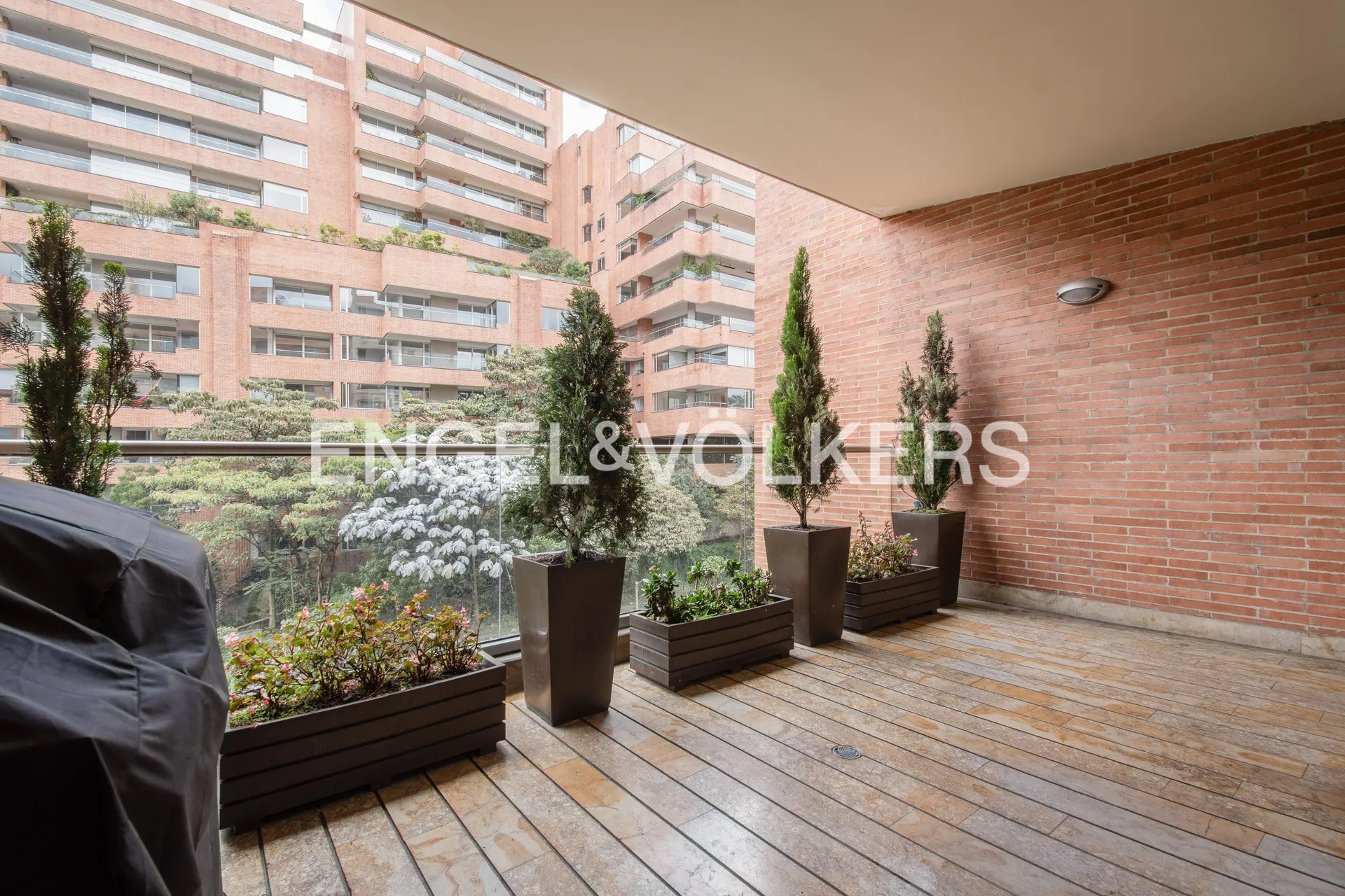 Apartamento en venta en Los Rosales, Bogotá · foto 8 de 20
