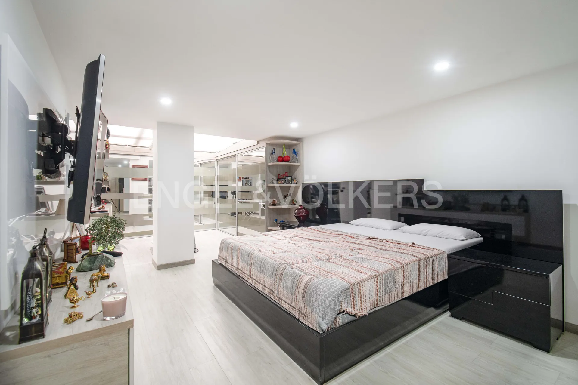 Apartamento en venta en Los Rosales, Bogotá · foto 13 de 15