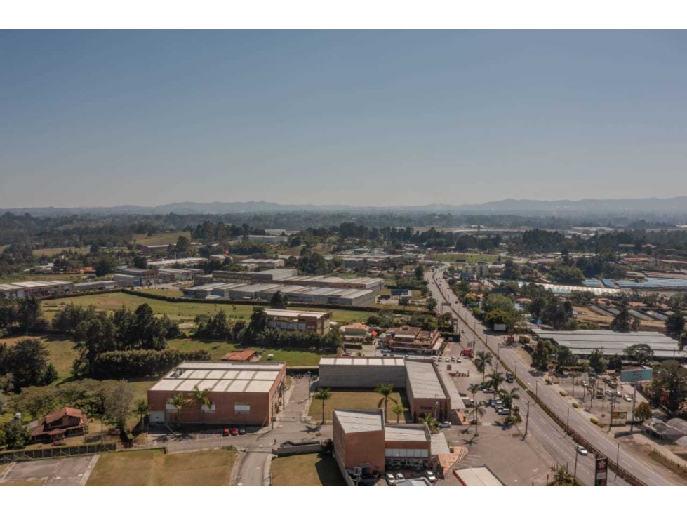Bodega en venta en Playa Rica-Rancheria, Medellín, 604 m² · foto 7 de 24