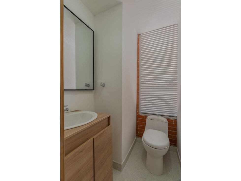 Bodega en venta en Playa Rica-Rancheria, Medellín, 604 m² · foto 9 de 24