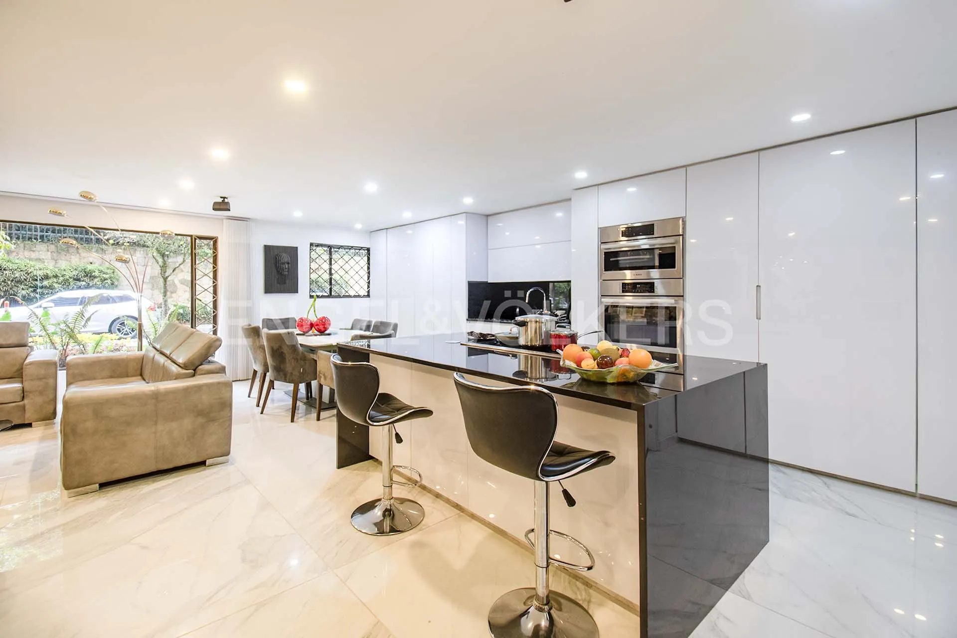 Apartamento en venta en Los Rosales, Bogotá · foto 4 de 15
