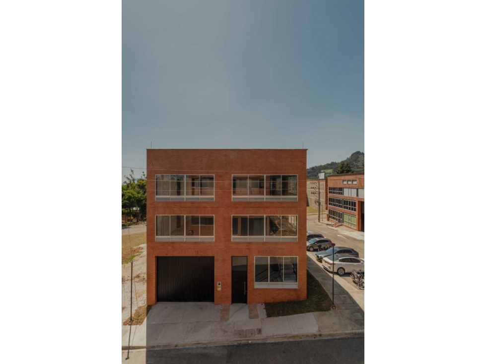 Bodega en venta en Playa Rica-Rancheria, Medellín, 604 m² · foto 10 de 24