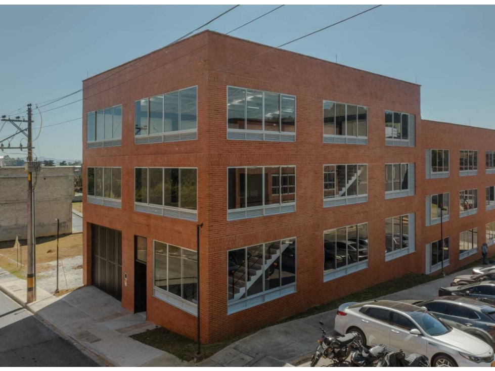 Bodega en venta en Playa Rica-Rancheria, Medellín, 604 m² · foto 13 de 24
