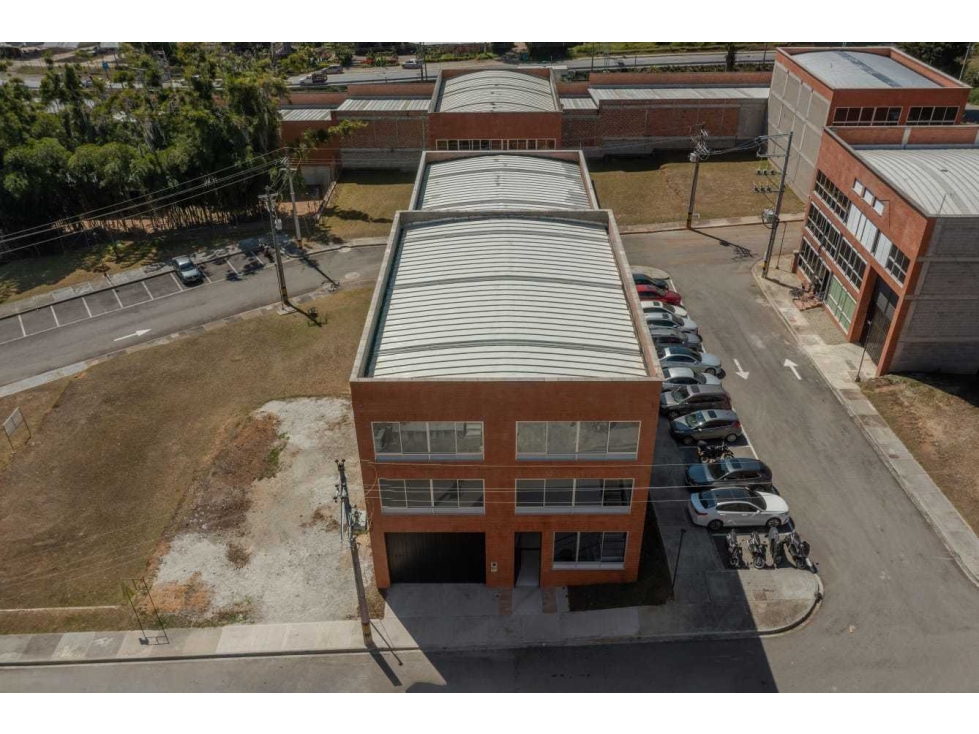 Bodega en venta en Playa Rica-Rancheria, Medellín, 604 m² · foto 24 de 24