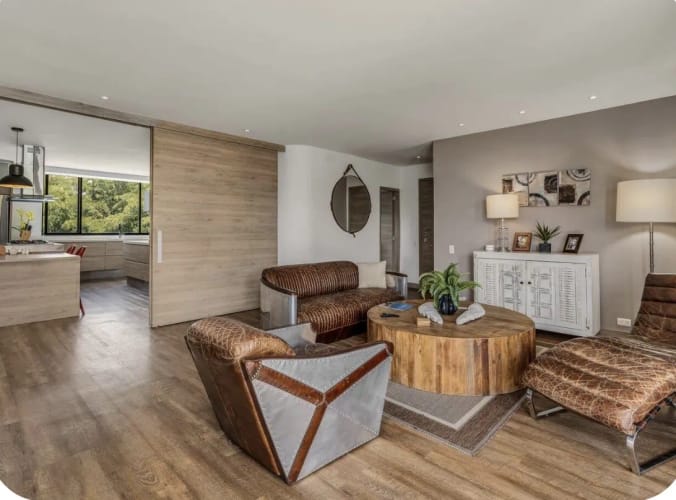 Apartamento en venta en El Poblado, Medellín · foto 2 de 10