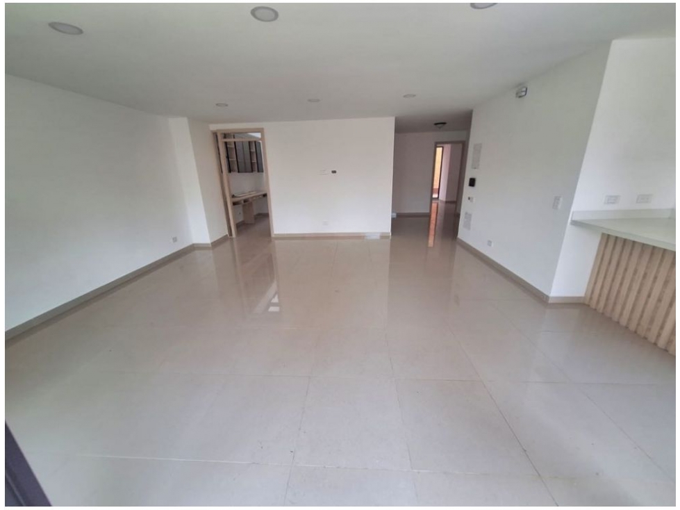 Apartamento en venta en Belen Malibu, Medellín · foto 8 de 13