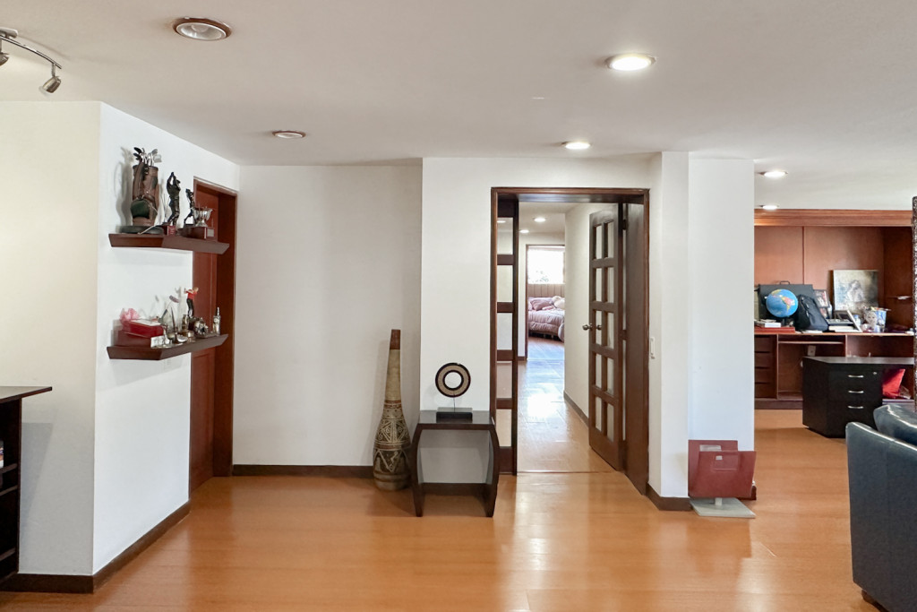 Apartamento en venta en Chicó Alto, Bogotá · foto 11 de 23