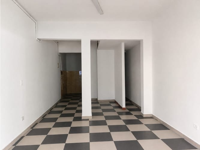 Local en arriendo en Boston, Medellín, 35 m² · foto 2 de 7