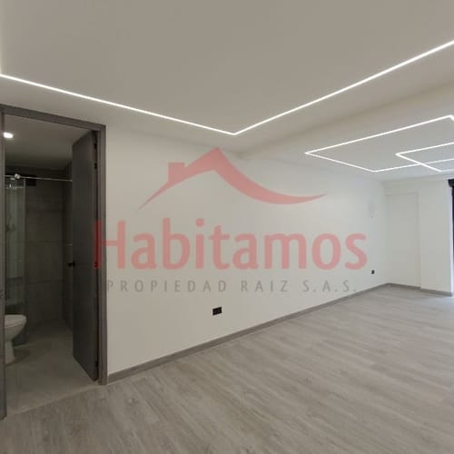 Local en arriendo en La Castellana, Medellín, 27 m² · foto 4 de 5