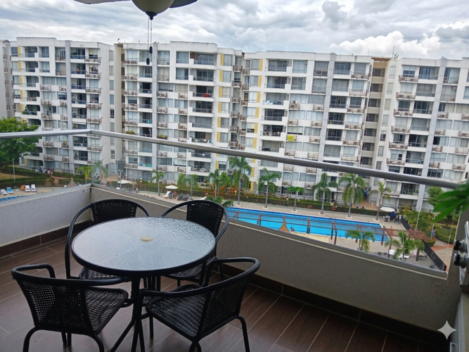 Apartamento de 3 alcobas en venta en Ricaurte, 80 m² · foto 2 de 11