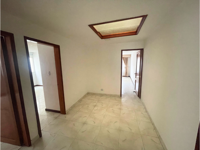 Casa de 4 alcobas en venta en Cota, 275 m² · foto 9 de 19