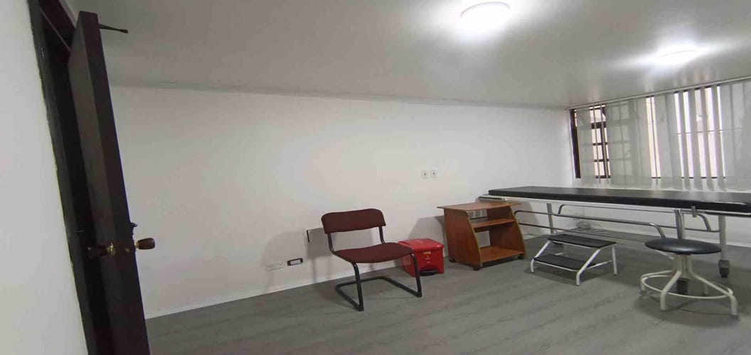 Oficina en arriendo en Versalles, Manizales, 20 m² · foto 3 de 10