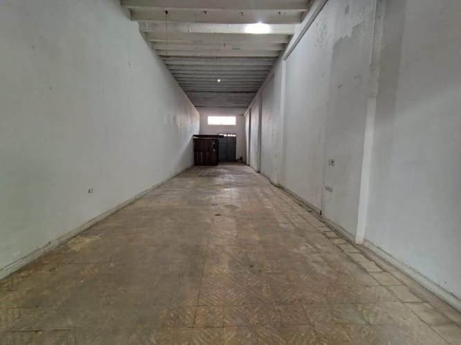 Bodega en venta en Latino, Cúcuta, 350 m² · foto 2 de 13