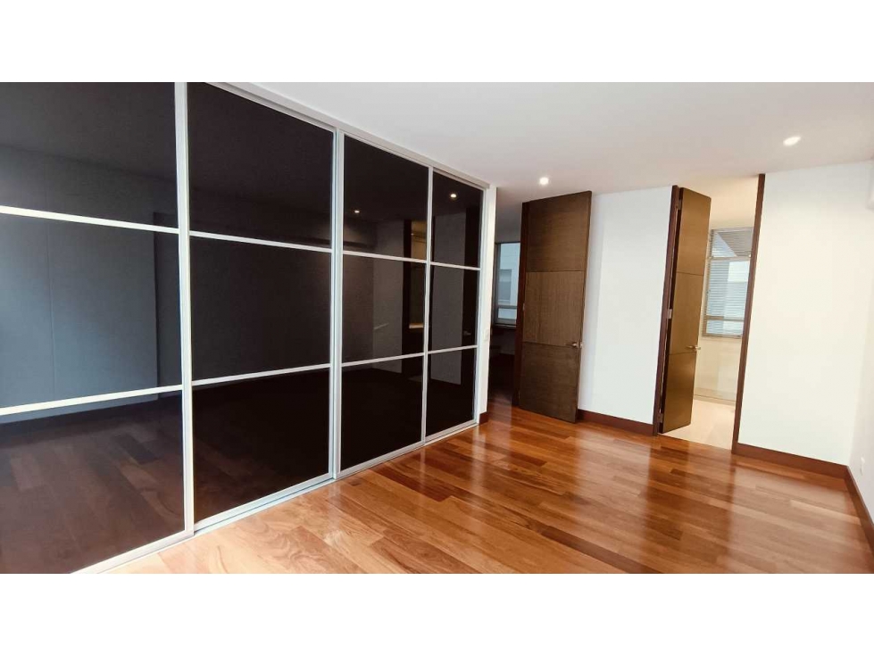 Apartamento en venta en Chico, Bogotá · foto 11 de 24