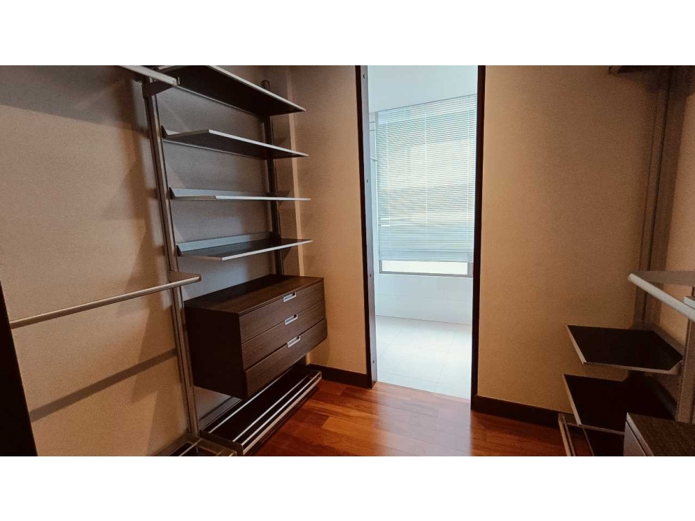 Apartamento en venta en Chico, Bogotá · foto 17 de 24