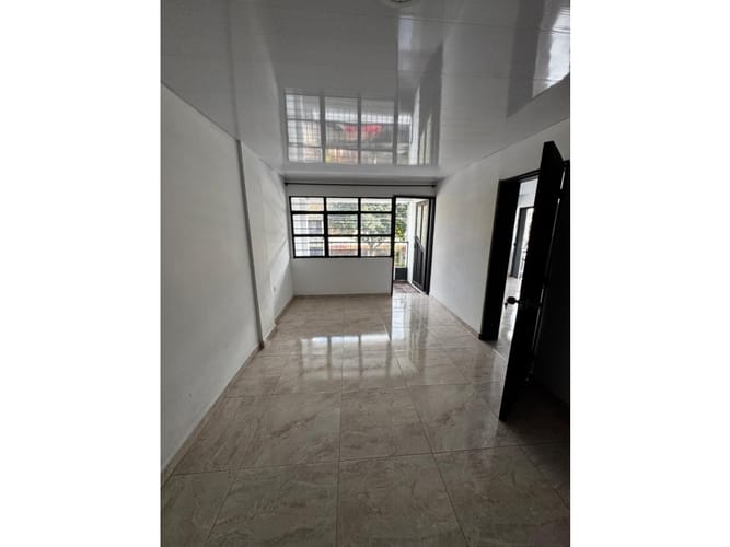 Casa de 8 alcobas en venta en Estonia, Palmira, 250 m² · foto 7 de 24