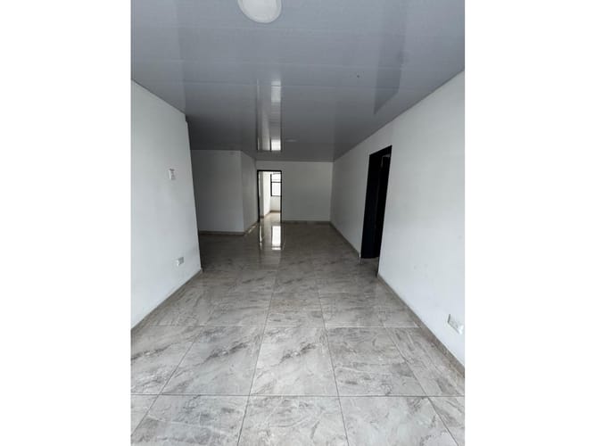 Casa de 8 alcobas en venta en Estonia, Palmira, 250 m² · foto 8 de 24