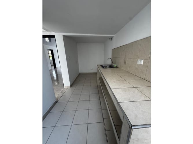 Casa de 8 alcobas en venta en Estonia, Palmira, 250 m² · foto 15 de 24