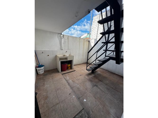 Casa de 8 alcobas en venta en Estonia, Palmira, 250 m² · foto 22 de 24
