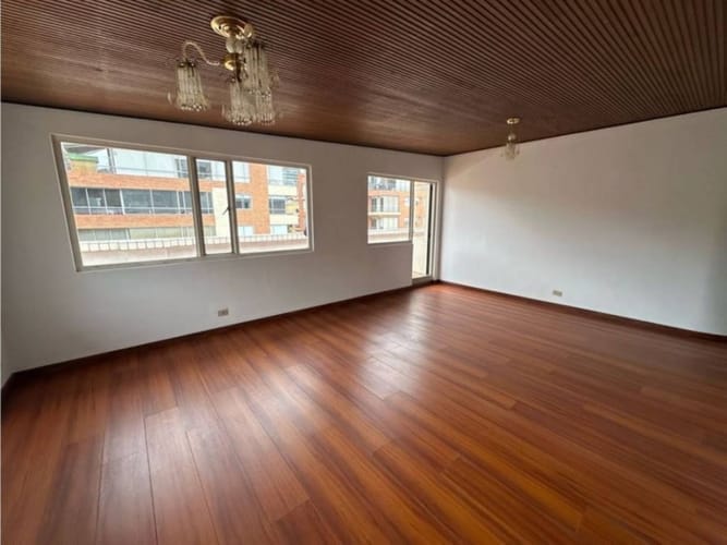 Apartamento en venta en Chicó Navarra, Bogotá · foto 9 de 18