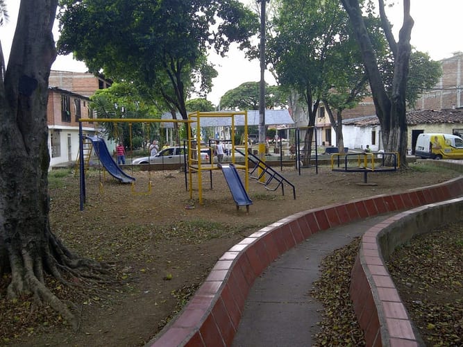 Edificio en venta en El Guabal, Cali, 220 m² · foto 14 de 17