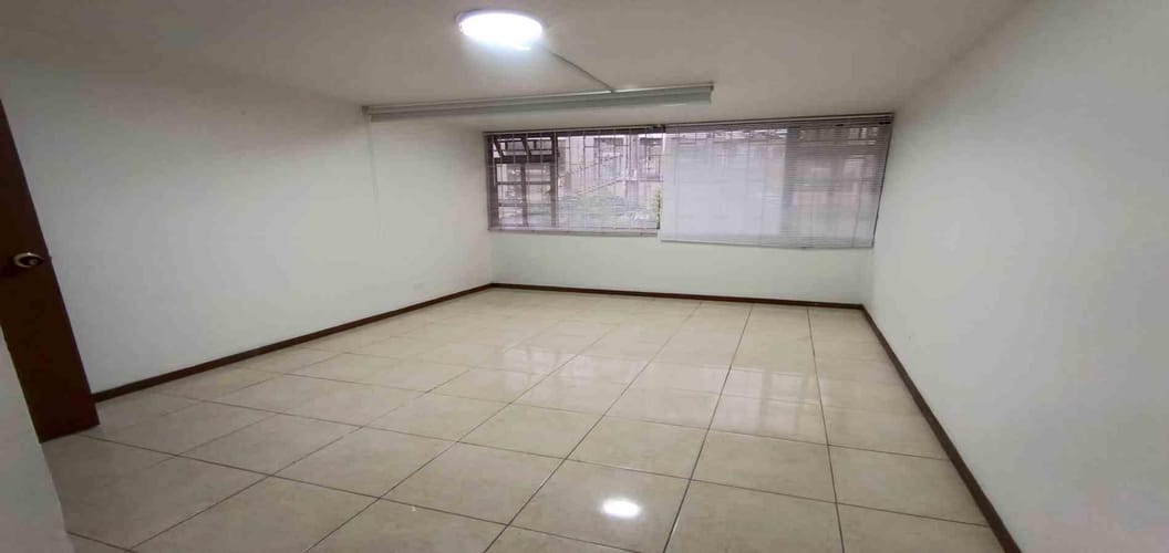 Oficina en arriendo en Versalles, Manizales, 17 m² · foto 9 de 16