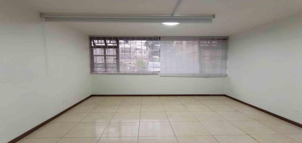 Oficina en arriendo en Versalles, Manizales, 17 m² · foto 10 de 16