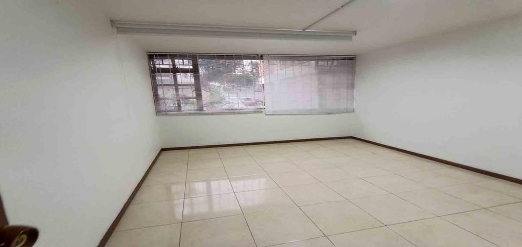 Oficina en arriendo en Versalles, Manizales, 17 m² · foto 13 de 16