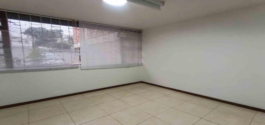 Oficina en arriendo en Versalles, Manizales, 17 m² · foto 15 de 16