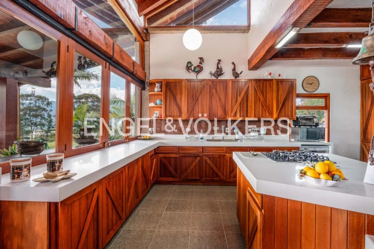 Casa de 6 alcobas en venta en El Retiro, 710 m² · foto 6 de 24