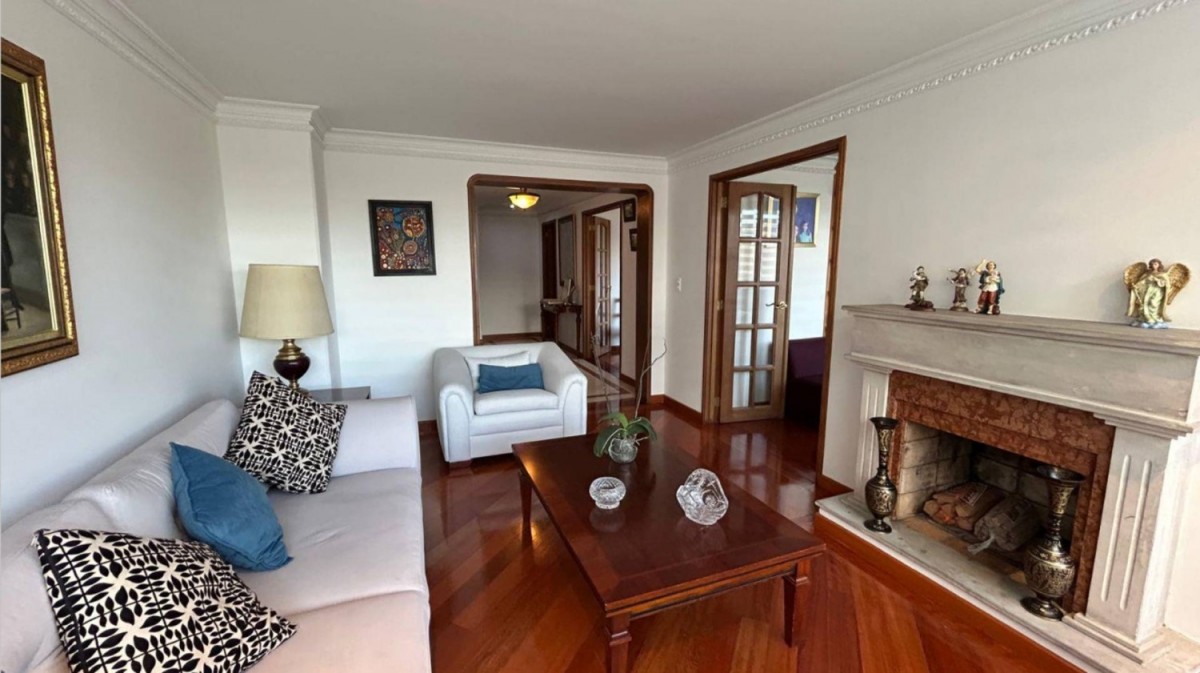 Apartamento en venta en Santa Barbara, Bogotá · foto 3 de 22