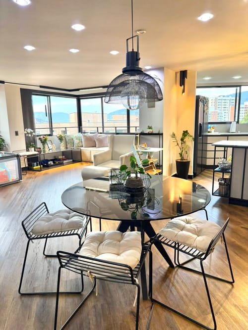 Apartamento de 4 alcobas en venta en Loma De La Doctora, Sabaneta, 200 m² · foto 2 de 12