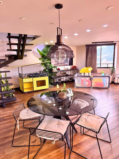 Apartamento de 4 alcobas en venta en Loma De La Doctora, Sabaneta, 200 m² · foto 3 de 12
