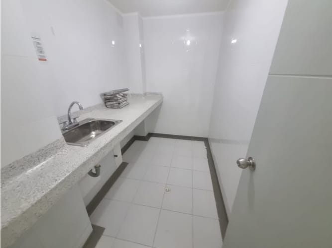 Local en arriendo en Lorena, Medellín, 84 m² · foto 3 de 13