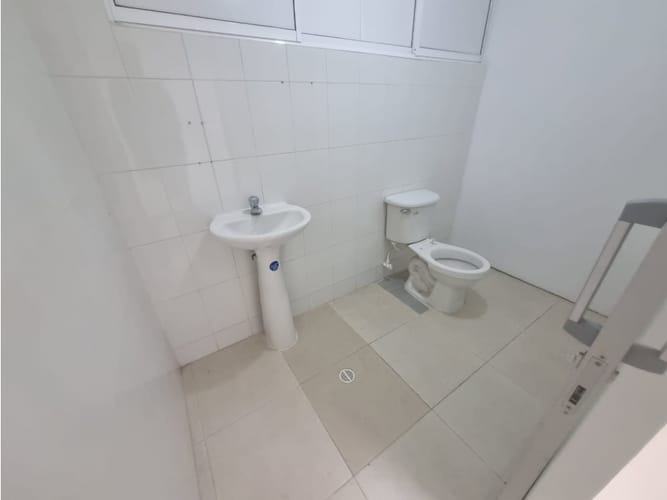 Local en arriendo en Lorena, Medellín, 84 m² · foto 9 de 13